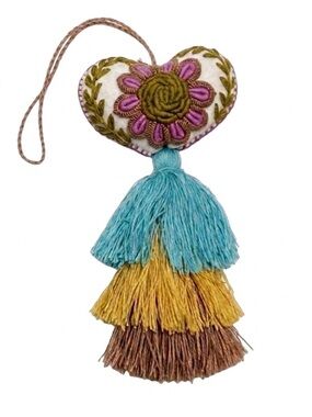 NWOT Heart Tassel Bag Charm